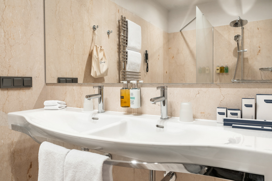 Дизайн номера Suite в санатории Кристалл