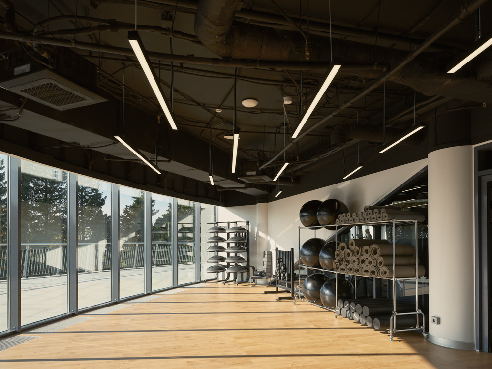 Тренажерный зал и фитнес санатория Кристалл в Сочи