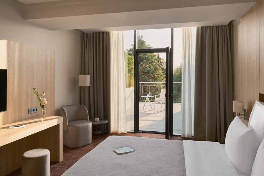 Дизайн номера Делюкс в санатории Кристалл