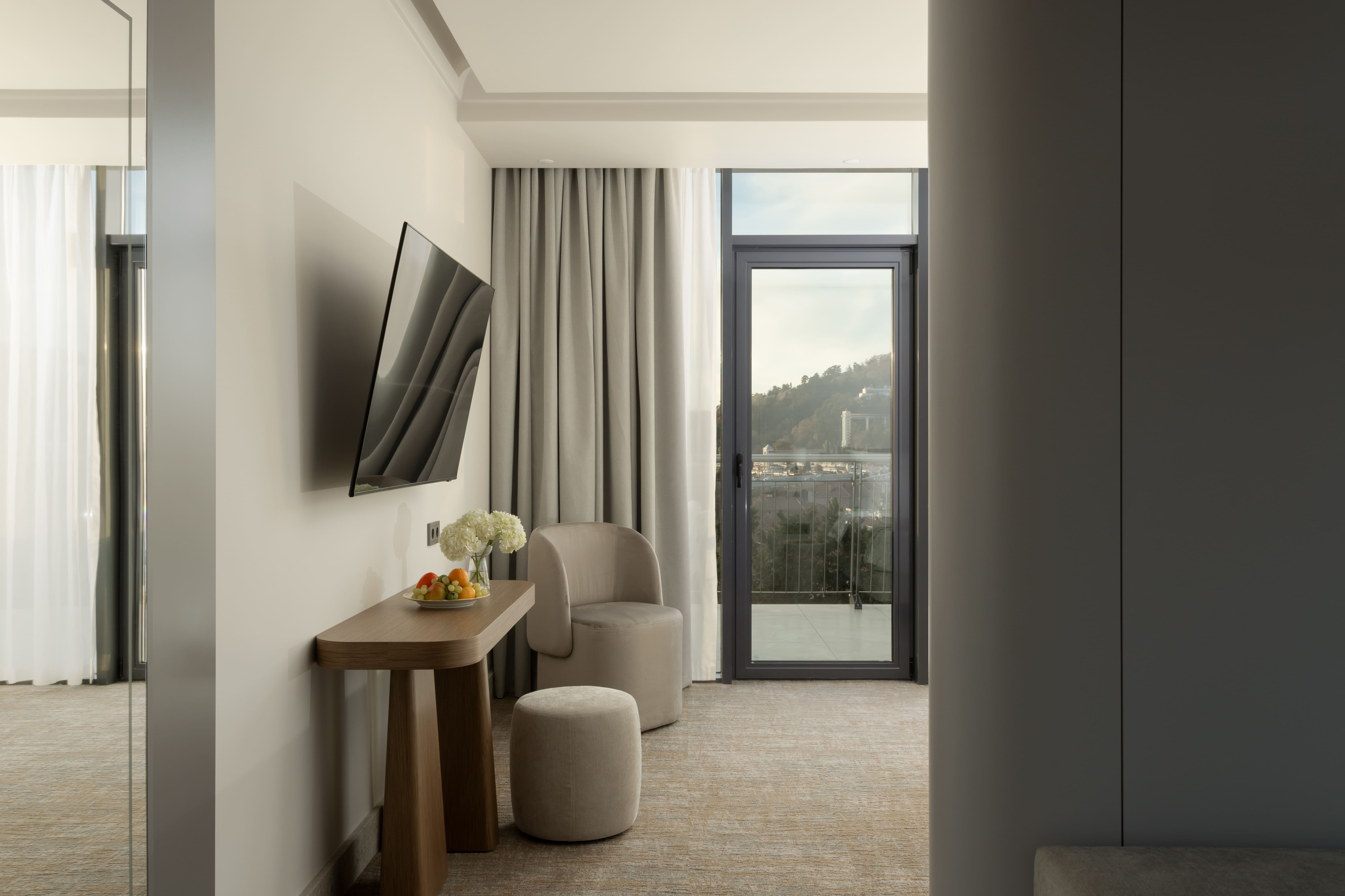 Дизайн номера Люкс Премиум  в санатории Кристалл