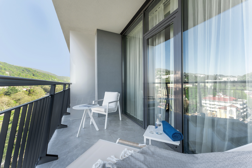 Дизайн номера Люкс Премиум  в санатории Кристалл