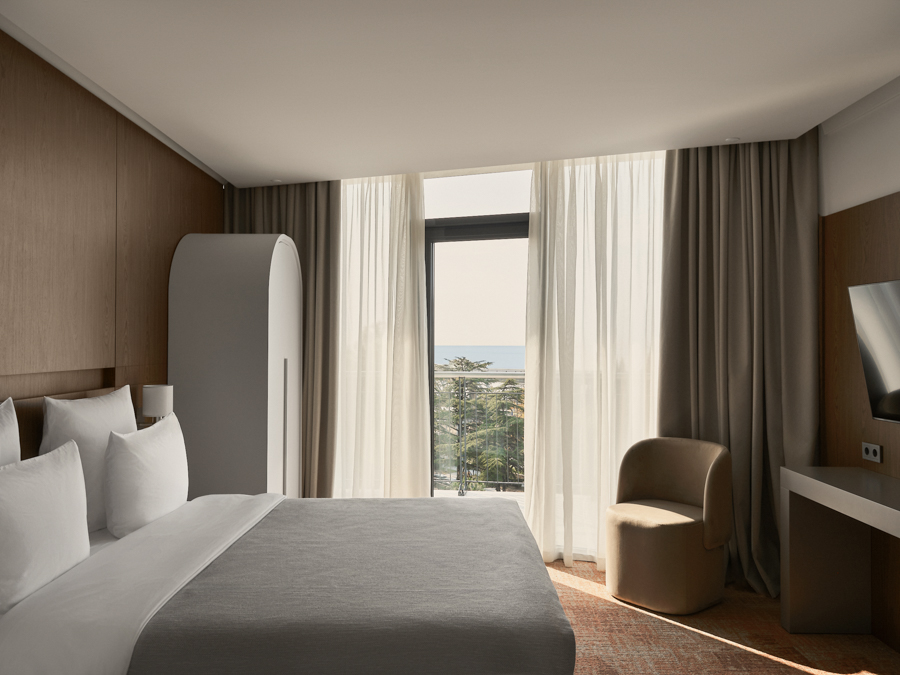 Дизайн номера Premium Suite в санатории Кристалл