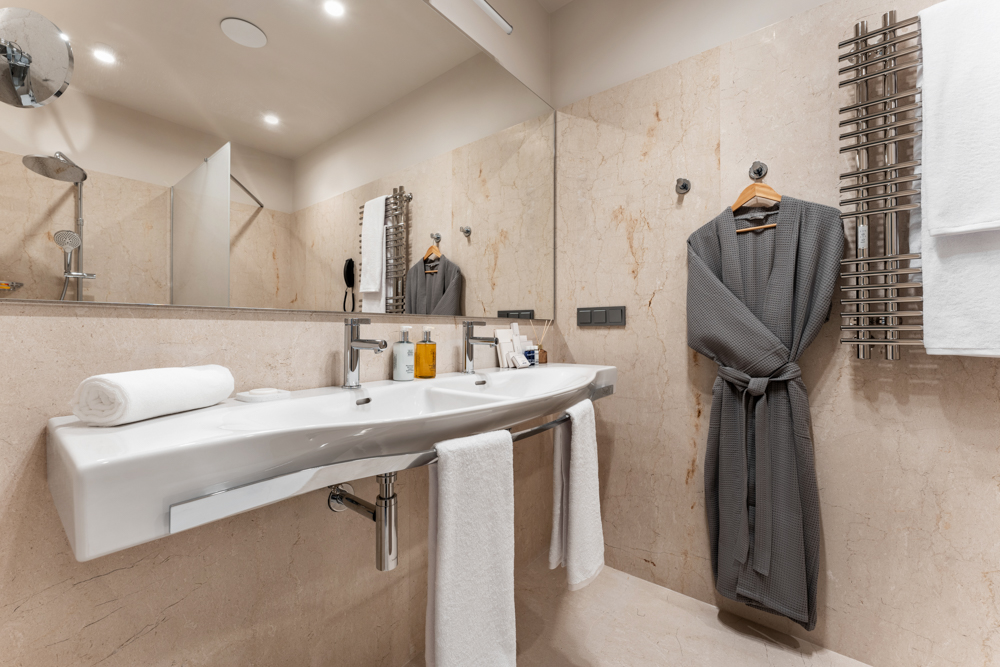 Дизайн номера Стандарт в санатории Кристалл