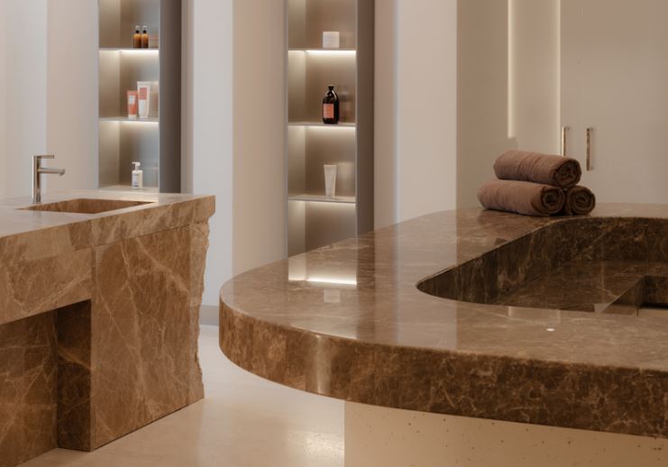 Круглогодичный бассейн санатория Кристалл в Сочи