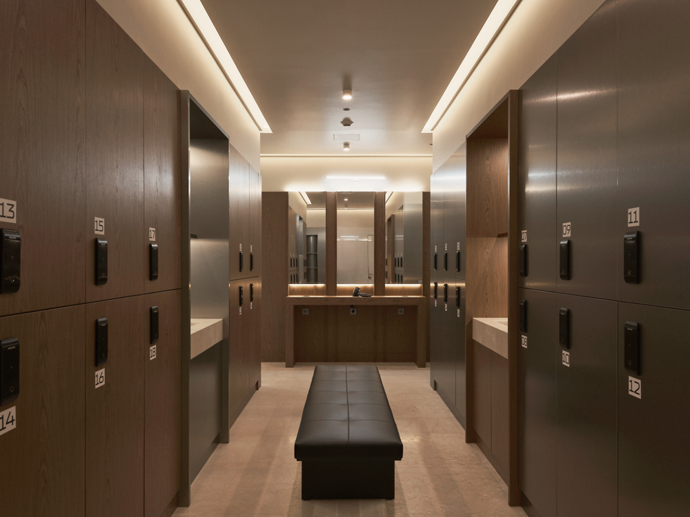 Круглогодичный бассейн санатория Кристалл в Сочи