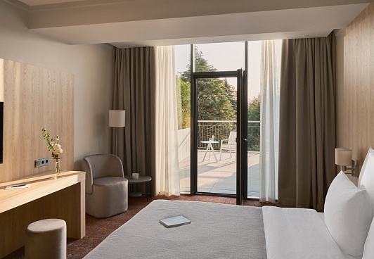 Номер Делюкс в санатории Кристалл