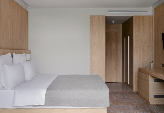 Номер Делюкс в санатории Кристалл